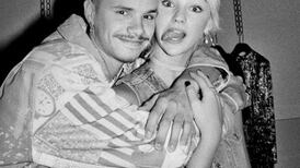 La foto de Romeo Beckham y Mia Regan que demuestra lo enamorados que están