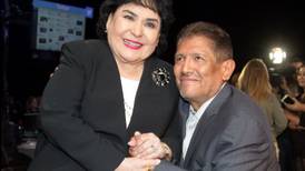 “Esperemos que un milagro la salve”, dice Juan Osorio tras visitar a Carmen Salinas en el hospital