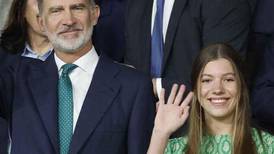 Infanta Sofía acompaña a su papá a la Copa del rey reafirmando la pasión que siente por el futbol