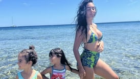 Georgina Rodríguez se divierte con sus hijos en la playa
