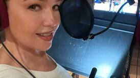 Thalía tiene en casa una "cuevita mágica" en la que prepara su nueva música