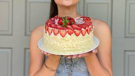 Nadia Ferreira sigue de festejo con este suculento pastel de cumpleaños