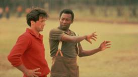 "Victory", la cinta donde Pelé cortó una escena de Sylvester Stallone por ser mal futbolista