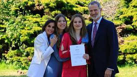 Princesa Leonor se gradúa del bachillerato con un distinguido reconocimiento