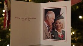 Rey Carlos III manifiesta su amor a Camila mediante su primera tarjeta de Navidad como rey