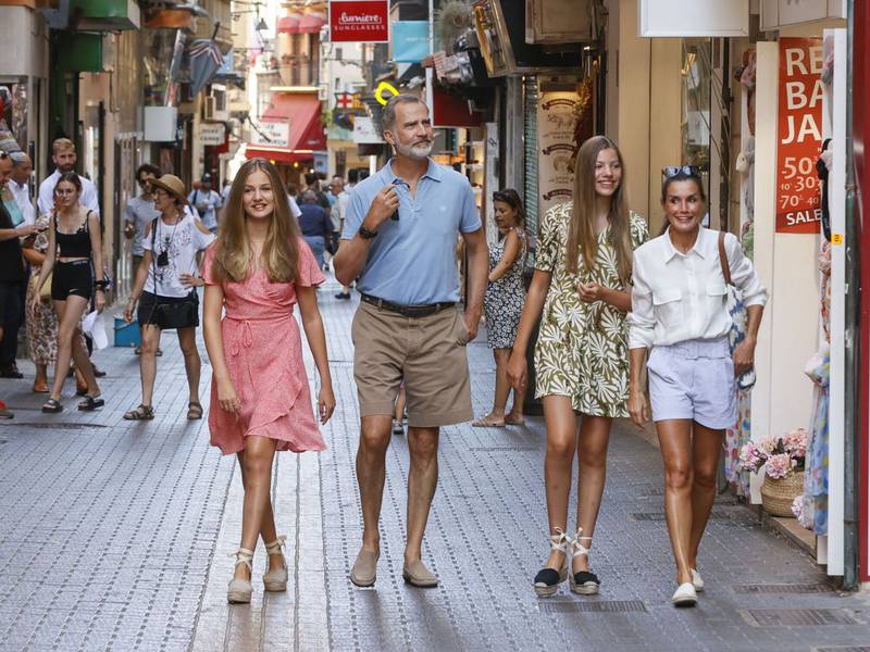 La reina Letizia y su familia iniciarán las vacaciones en Palma de Mallorca.