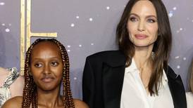 Zahara reaparece junto a Angelina Jolie y luce mucho mayor que la actriz