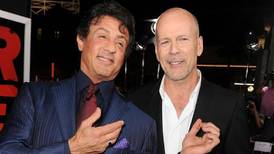 Sylvester Stallone lamenta que Bruce Willis esté en la actualidad "medio incomunicado"