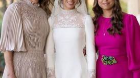 Familia real de Jordania revela álbum fotográfico de la boda de princesa Iman y plebeyo latino