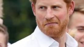 La familia real tomará acciones legales contra el príncipe Harry si revela secretos de la monarquía