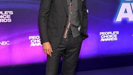 Ryan Reynolds agradece con emotivo discurso su premio como icono en los People’s Choice Awards