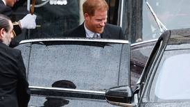 El príncipe Harry llegó a tiempo al cumpleaños de Archie: estuvo 28 horas en Londres