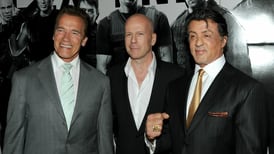 La cruzada de Stallone y Schwarzenegger para que Bruce Willis recuerde su pasado como actor