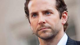 Bradley Cooper desmiente a presentadora británica que inventó furtivo encuentro en un bar de Londres