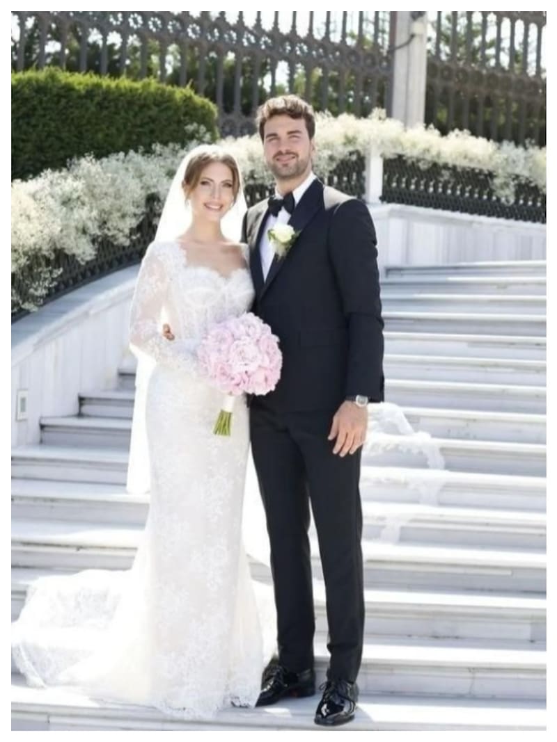 Eda Ece y Bugrahan Tuncerse casaron en el hotel Four Seasons de Estambul, a orillas del Bósforo.