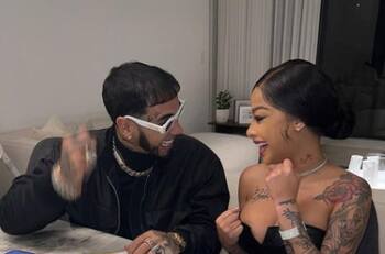 Yailin La Más Viral luce aparatoso regalo de Anuel AA, pero aseguran que ella lo compró
