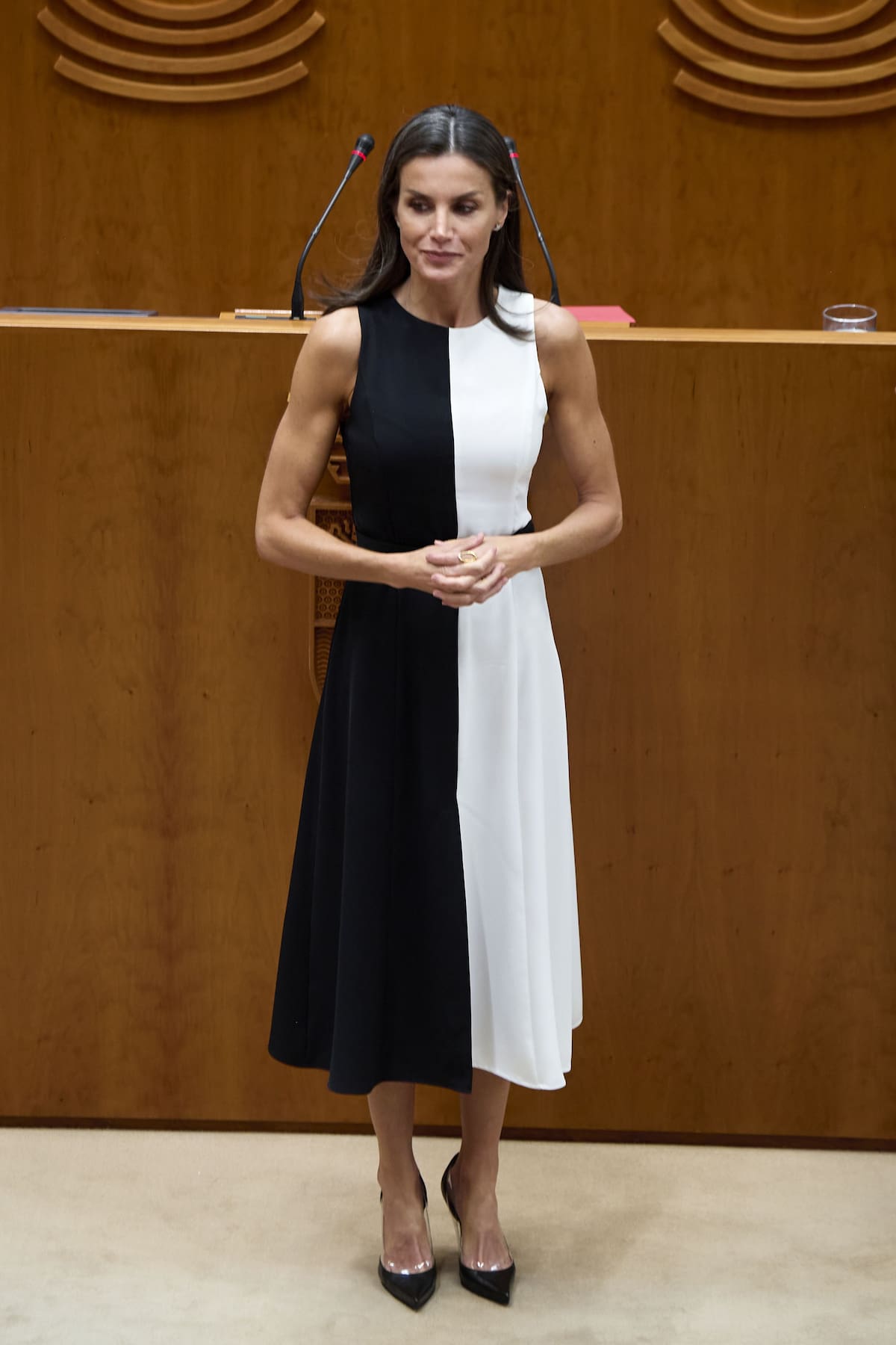 La Reina Letizia cuenta con un personal trainer, nutricionista y la asesoría de una destacada levantadora de pesas para entrenarse.
