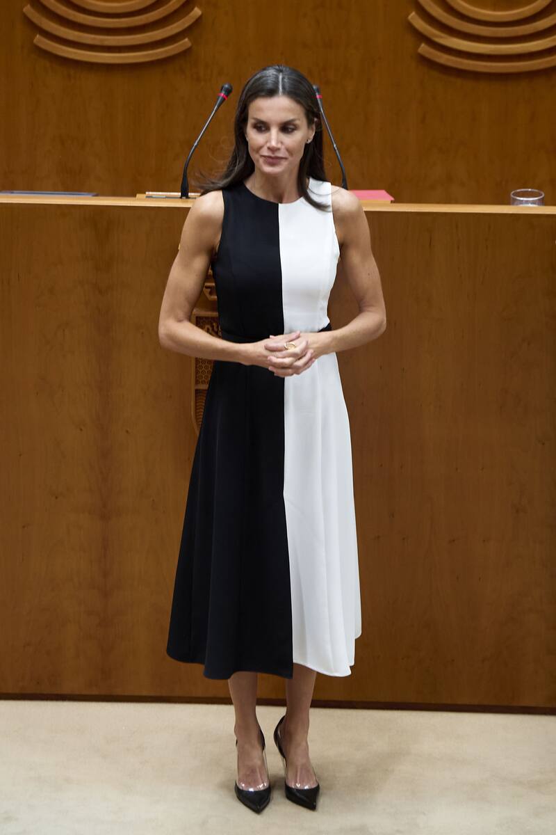 La Reina Letizia cuenta con un personal trainer, nutricionista y la asesoría de una destacada levantadora de pesas para entrenarse.