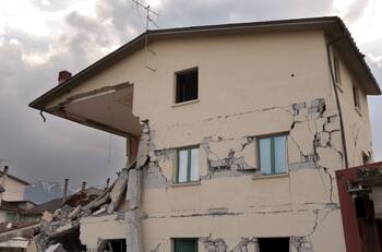 Interpretación de los Sueños: ¿Qué Significa Soñar con Desastres Naturales?