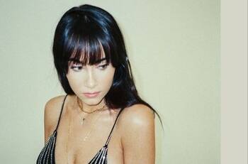 La cantante Aitana revela fotografías de ella que no sabía que existían