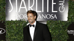 William Levy subastó sus besos en una gala en España; esta es la exhorbitante cantidad que recaudó