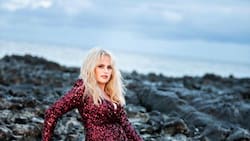 La comediante Rebel Wilson hace ahora gala de una sorprendente elegancia