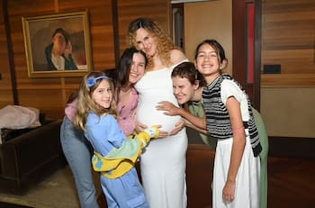 Hija de Bruce Willis celebra su baby shower pero familia evita mostrar fotos con el actor