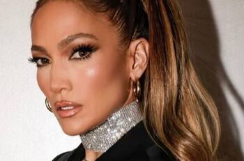 "Maltratadora de animales": JLo fue atacada por activistas mientras estaba de compras