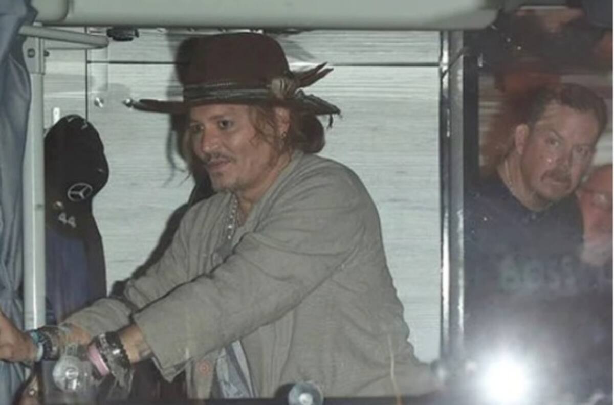 Johnny Depp es visto muy sonriente después de que le negaran a Amber Heard un nuevo juicio