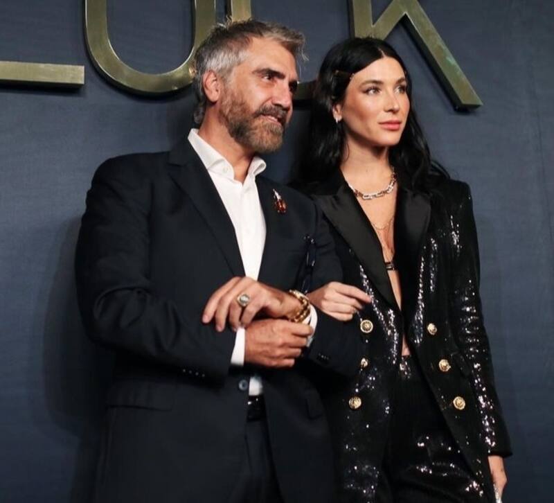 Novia de Alejandro Fernández presume de extravagante colección de bolsos - Créditos: Instagram