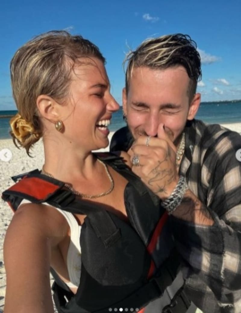 Stefi Roitman y Ricky Montaner publican fotos en redes que terminan con los rumores - Créditos: Instagram Stefi Roitman
