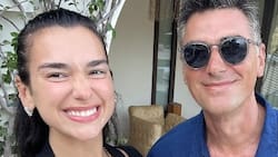 Dua Lipa publica fotos de su idéntico padre pero cuando él tenía los 27 años que ella tiene hoy