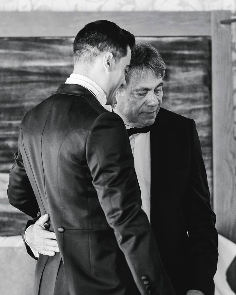 Carlos Rivera reaparece en redes para despedirse de su padre - Créditos: Instagram