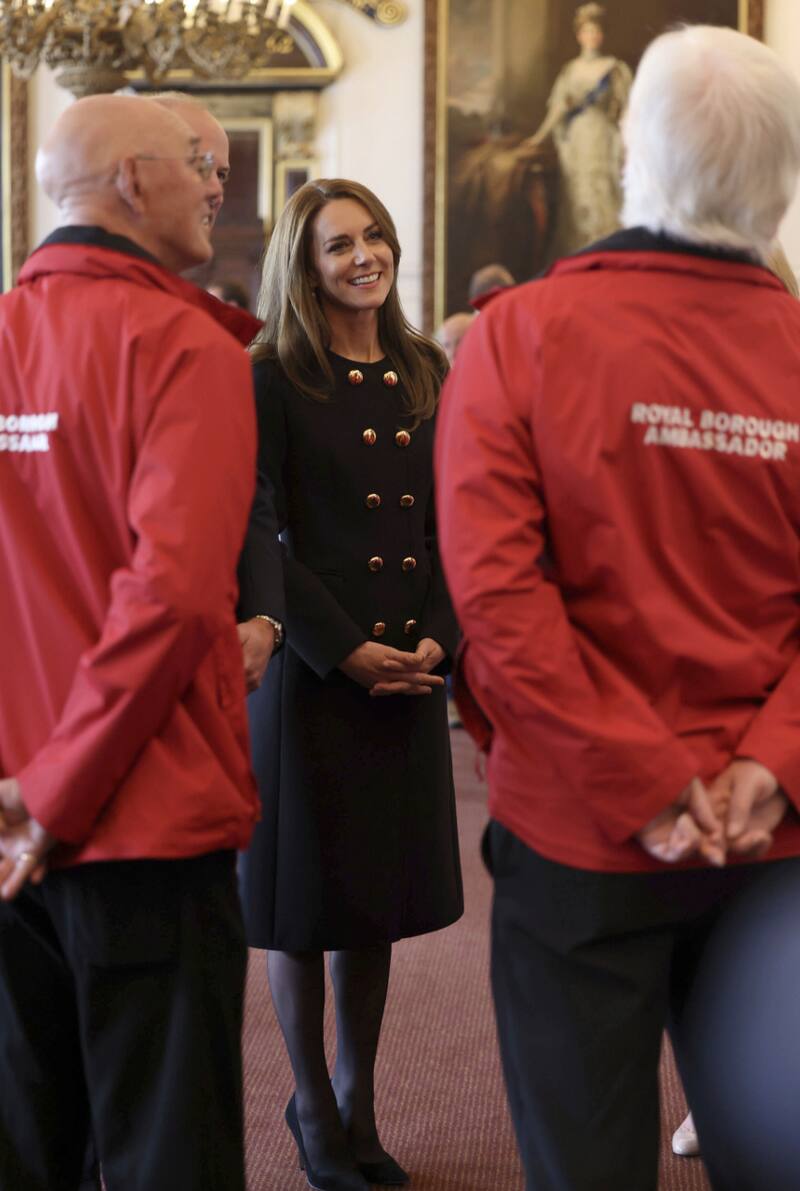 Kate Middleton usa una significativa prenda después del funeral de la reina Isabel II - Créditos: Page Six