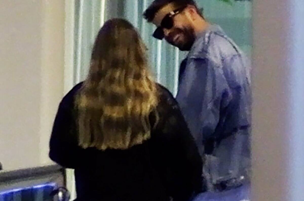 Gerard Piqué pasa un bochorno con su traje de baño durante su "luna de miel" en Dubai