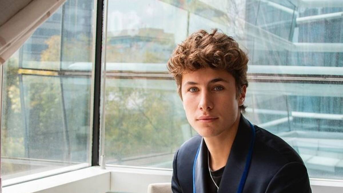Juanpa Zurita tiene un encuentro con Ed Sheeran y lo hace enojar; luego ambos llevan serenata