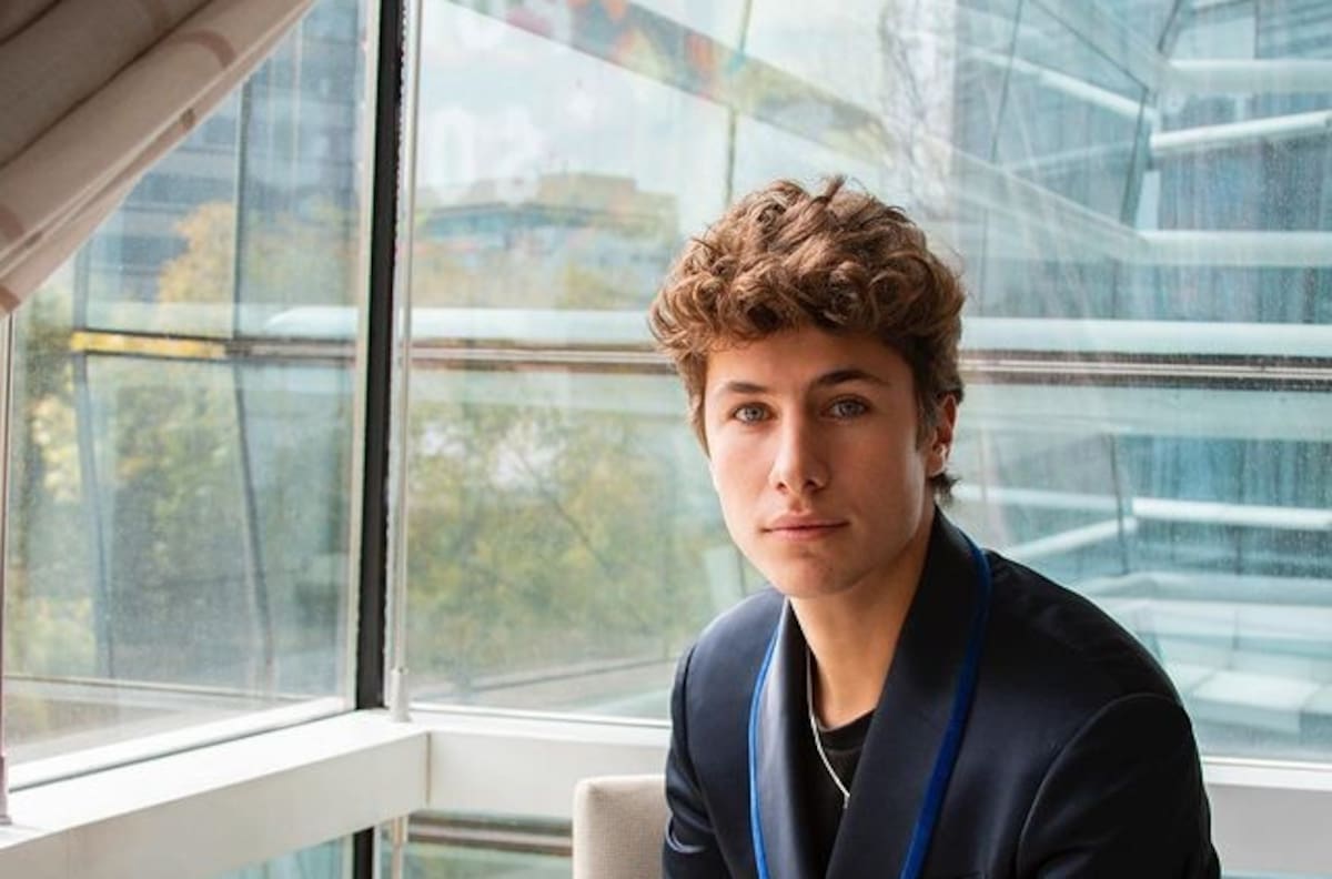 Juanpa Zurita tiene un encuentro con Ed Sheeran y lo hace enojar; luego ambos llevan serenata