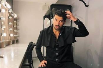 Seguidoras de actor turco Engin Akyurek sacudidas por nuevas fotografías