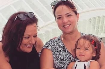 Adamari López, Alaïa y la ex suegra de la conductora protagonizan una entrañable sesión de fotos