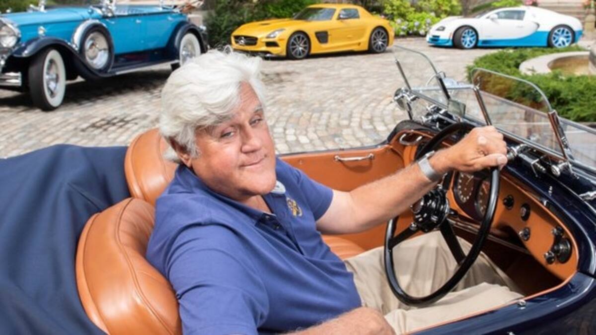 Jay Leno fue hospitalizado tras sufrir graves quemaduras en su rostro