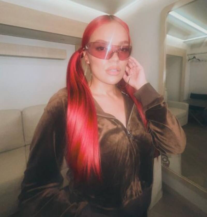 La triste historia del niño que aparece en el nuevo video promocional de Karol G - Créditos: Instagram