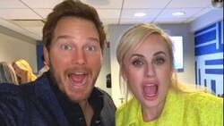 Comediante Rebel Wilson luce su nueva figura con superhéroe Chris Pratt