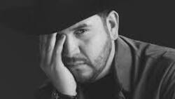 Critican a Edén Muñoz, ex vocalista de Calibre 50, por escribir una canción sobre Debanhi Escobar