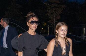 Victoria Beckham viste a su hija adolescente Harper con un atuendo de mujer mayor
