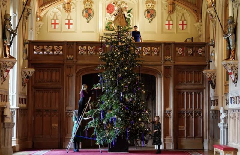 La increíble decoración navideña del castillo de Windsor en la primera festividad de Carlos como rey - Créditos: Instagram