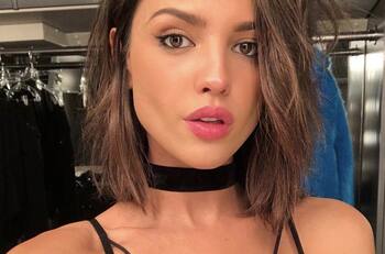 El día que Eiza González cantó 'Como la Flor' y fans le pidieron interpretar a Selena Quintanilla