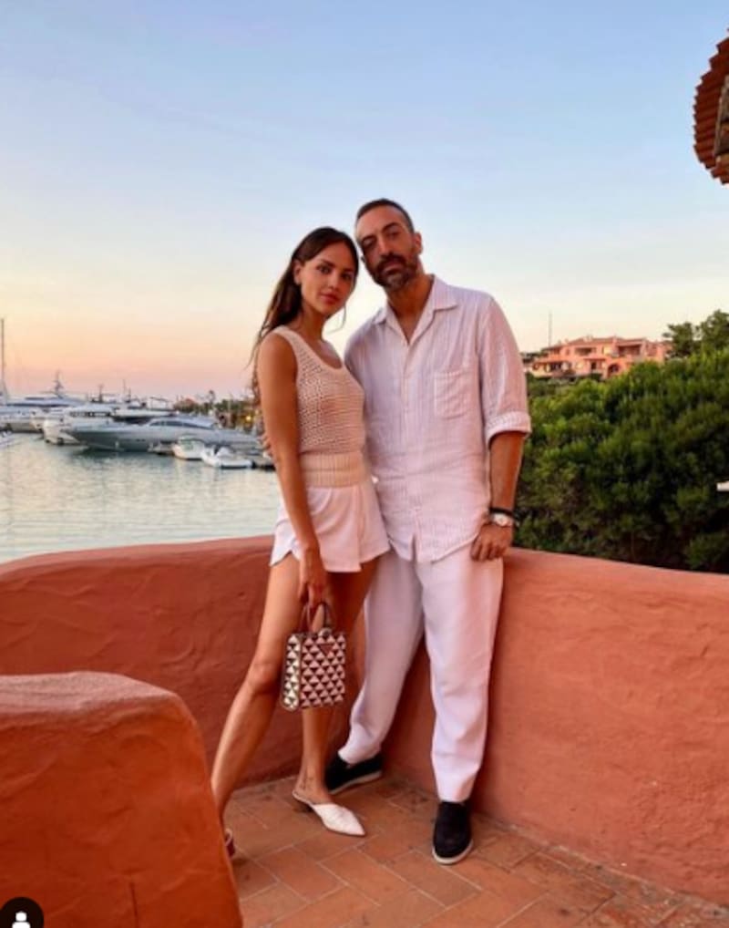 Eiza González es fotografiada de vacaciones con un productor de cine - Créditos: Instagram