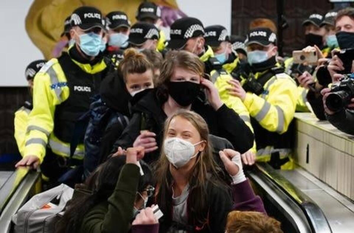 Greta Thunberg tuvo una recepción de rockstar al llegar a Glasgow para unirse a la COP26