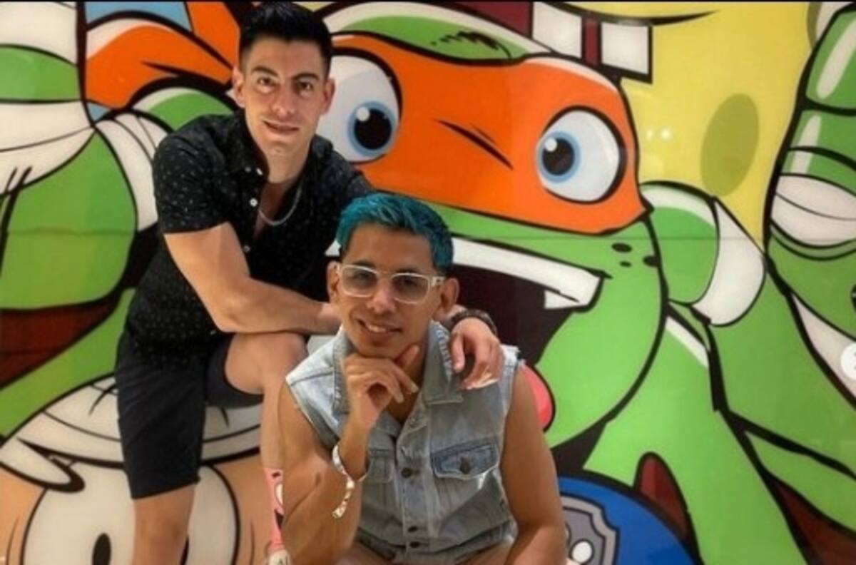 Vocalista de Grupo Firme celoso por ver a su prometido prestándole atención a otra persona