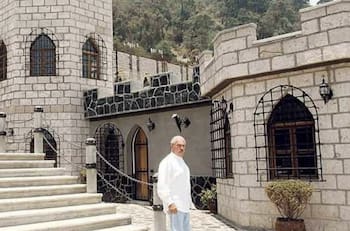 Así es "El Castillo", la millonaria mansión de Andrés García, que acusa que le robaron